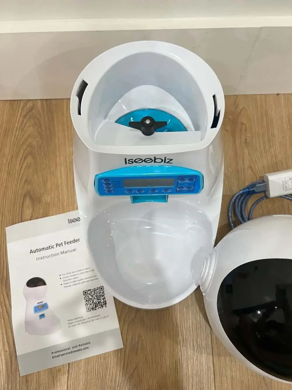 Iseebiz 3L Automatic Pet Feeder with Voice Recorder and Programmable Timer